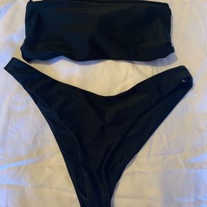 Black bandeau bikini